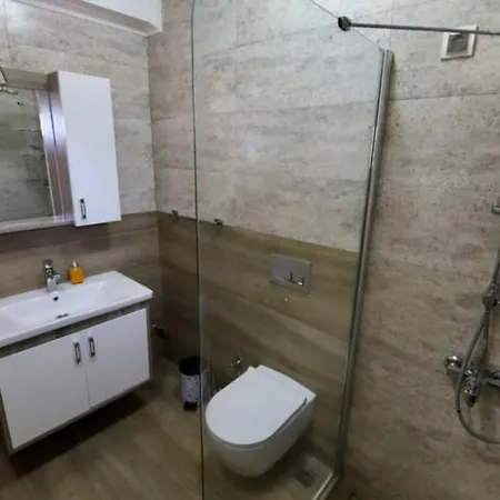 Villa Child Friendly Villa With Pool In City Center