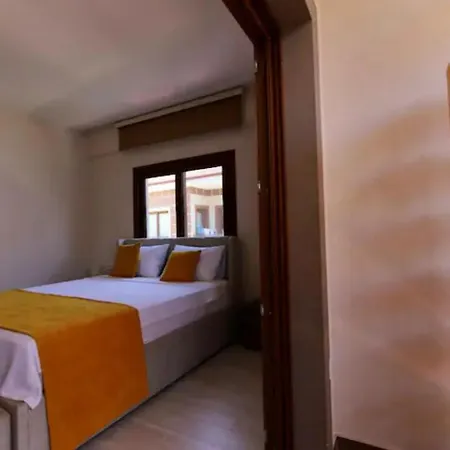 Villa Child Friendly Villa With Pool In City Center