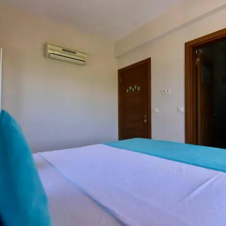 Child Friendly Villa With Pool In City Center Fethiye